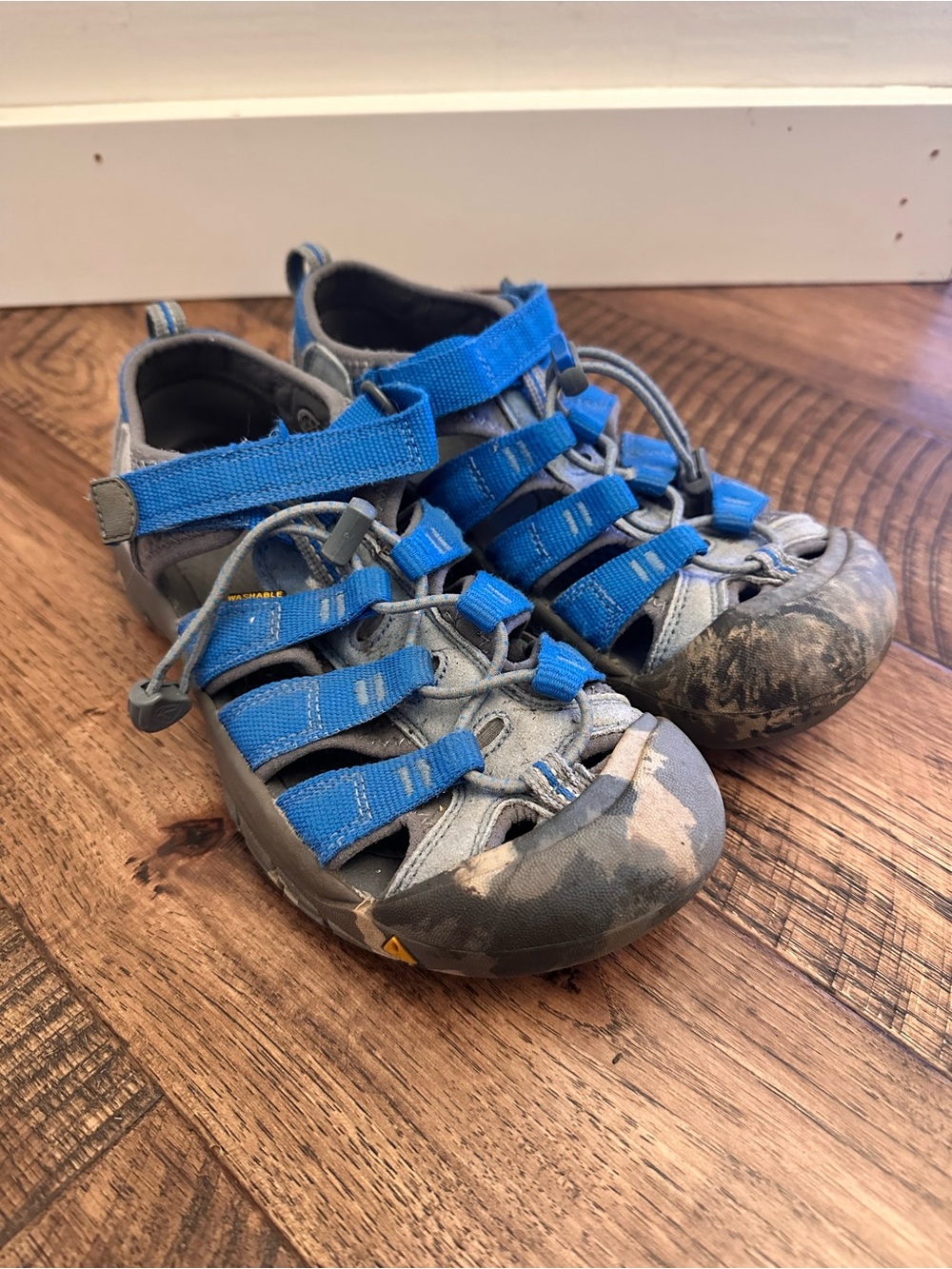 Keen Newport H2 Water Shoes Women’s 5